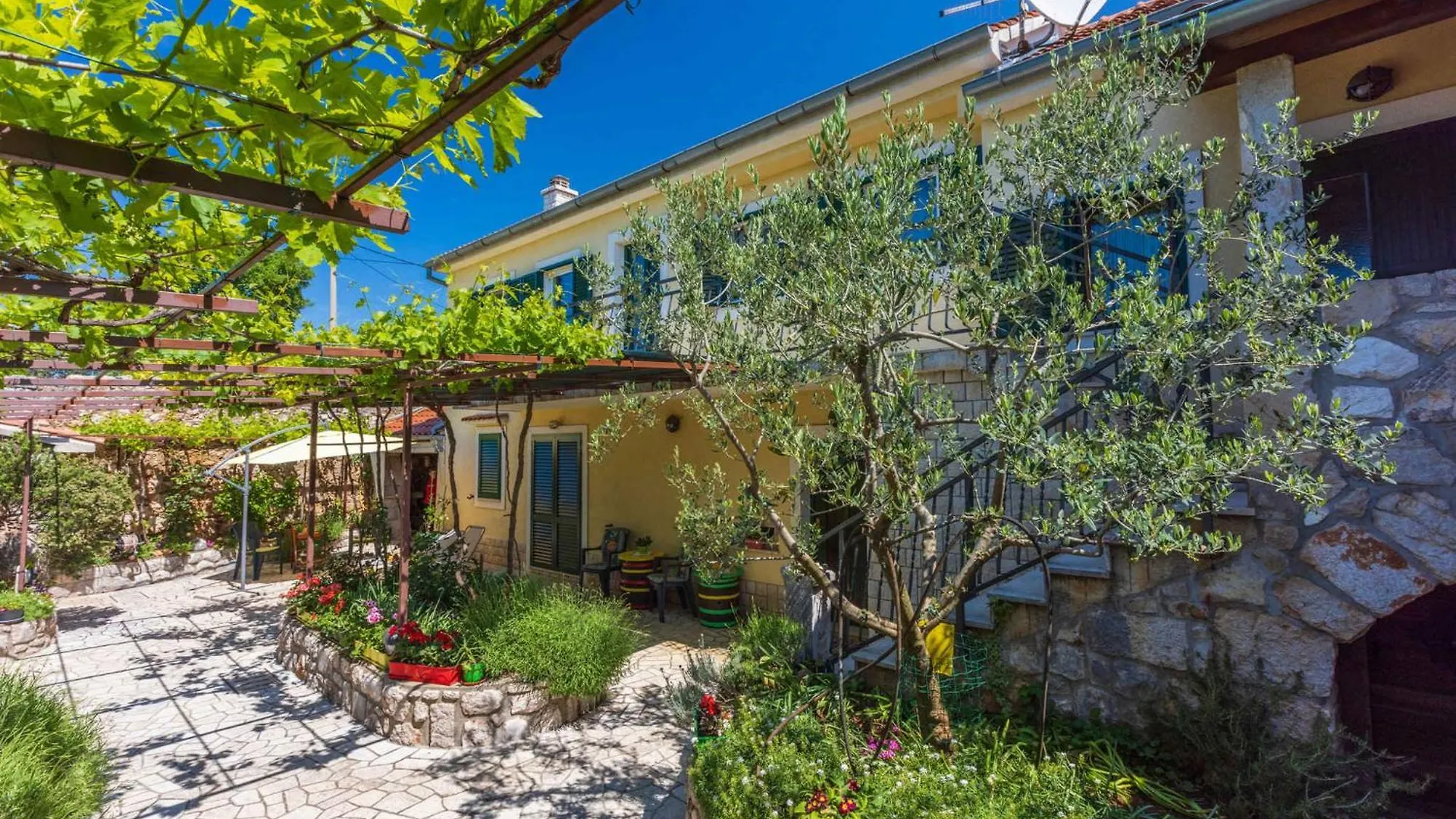 Holiday Home In Grizane 43088 Croatia